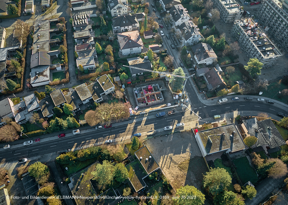 16.01.2023 - Baustelle Niederalmstraße 16 und HUGO-13